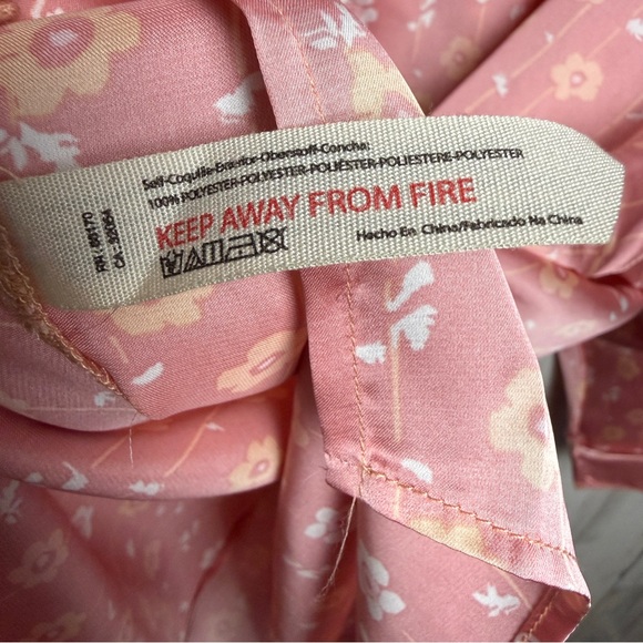 Free People Dreamy Days Pajama Set Satin Button Top Wide Leg Pant Coral SZ L NWT - Picture 6 of 16